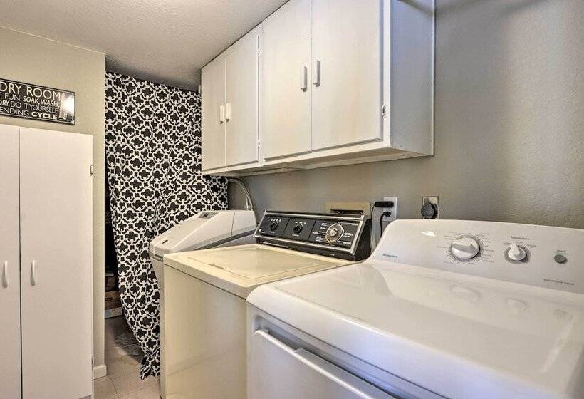 Sunrise Beach Retreat On Lake Of The Ozarks!