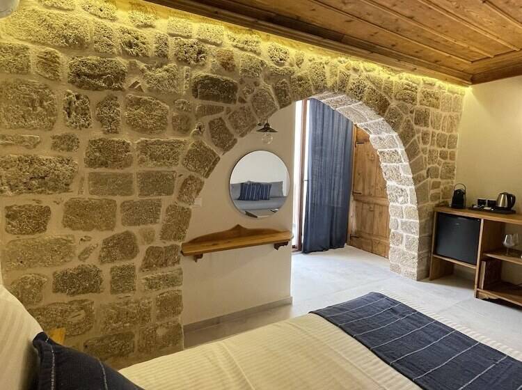 تختخواب و صبحانه Midgard Suites   Medieval Town