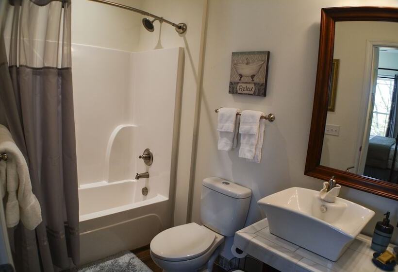 Bed and Breakfast St Francis Cottage