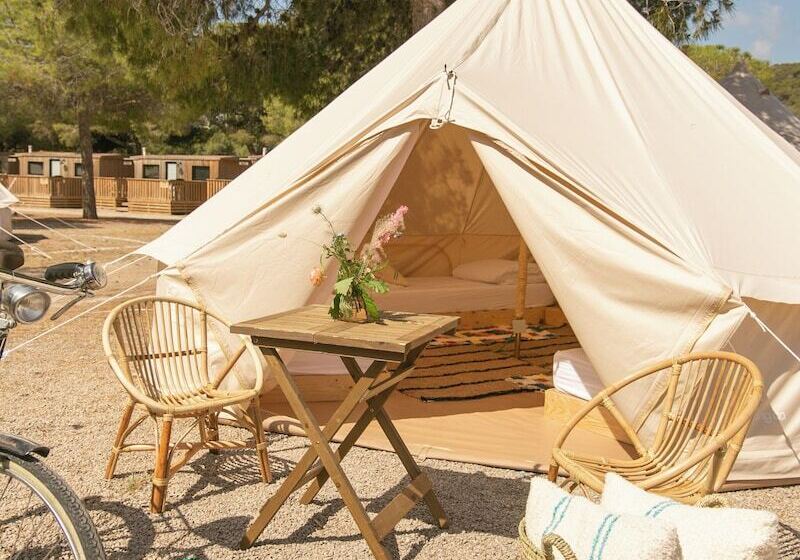 هتل Camping El Garrofer