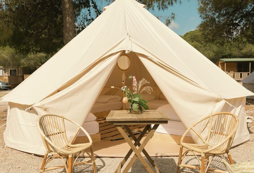 هتل Camping El Garrofer