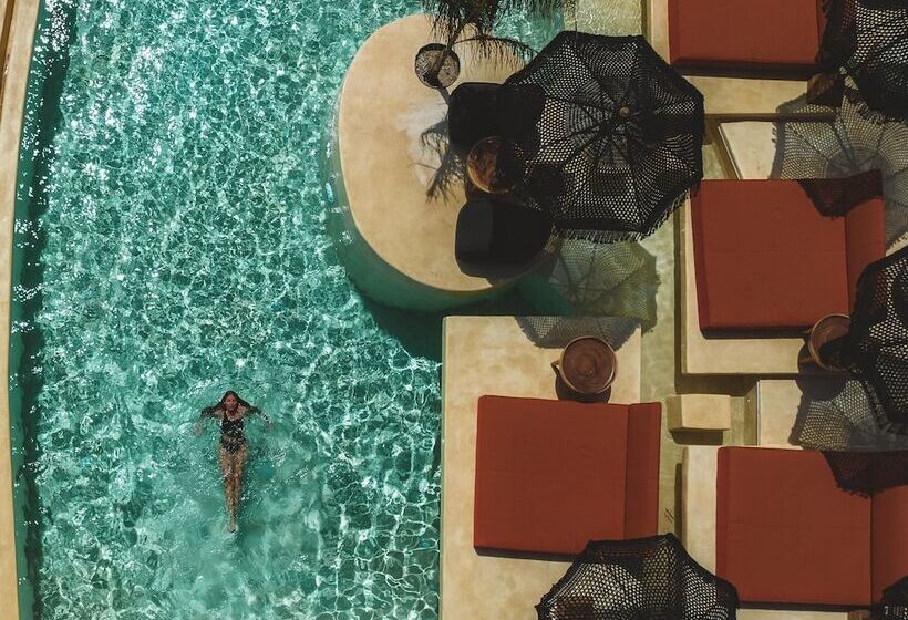 Hotel Divino Caldera