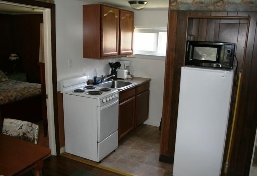酒店 Hemlock Campground And Cottages
