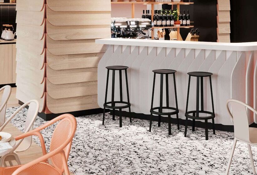 هتل Ibis Styles Porto Vecchio