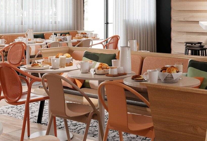 هتل Ibis Styles Porto Vecchio