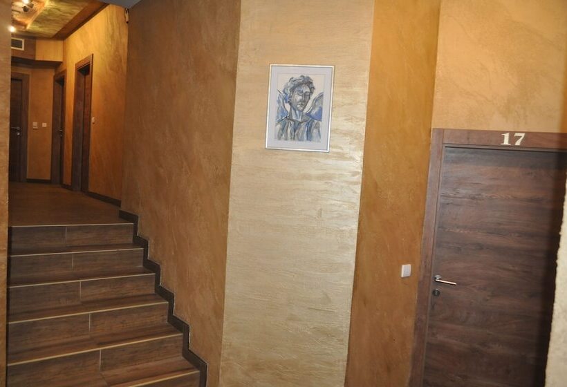 هتل Kastel
