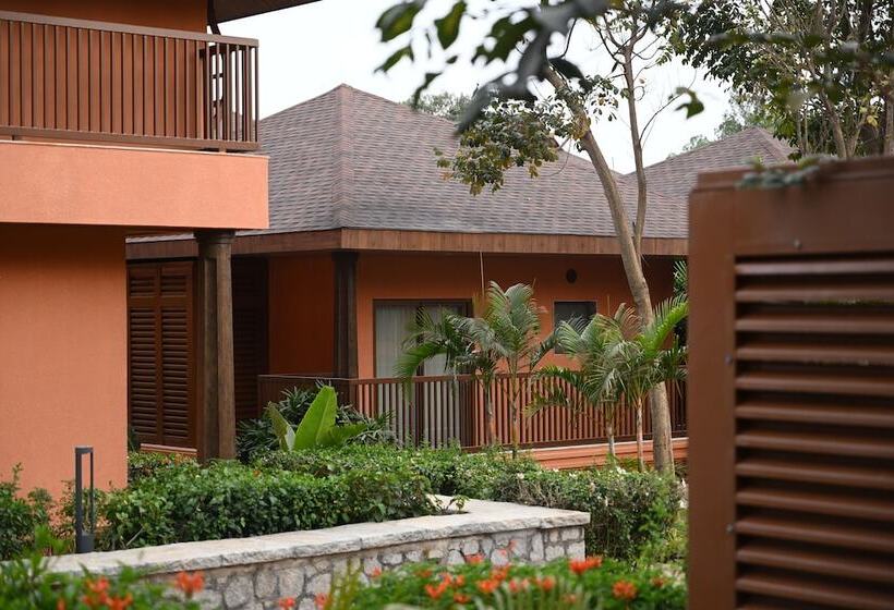 酒店 Mulberry Shades Bengaluru Nandi Hills, A Tribute Portfolio Resort