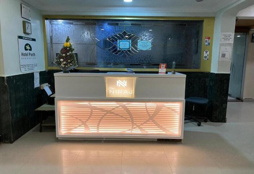 فندق Niraj International