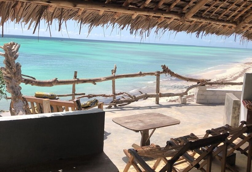 בית מלון כפרי Sazani Beach Lodge