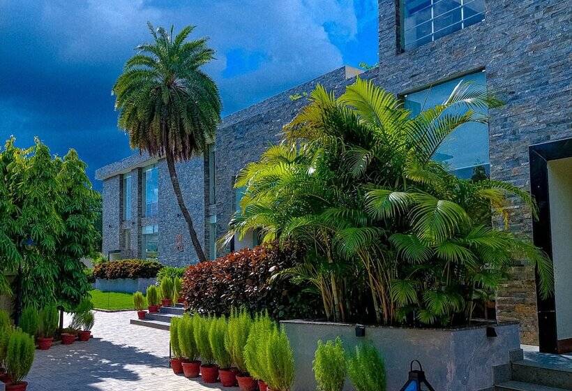 בית מלון כפרי The Creek Boutique Resort & Spa