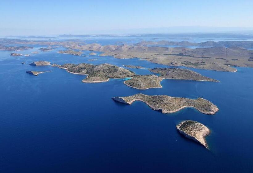 فندق Villa Nai 3.3