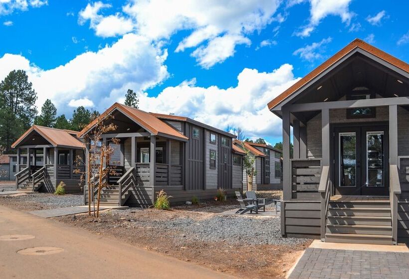 Отель Village Camp Flagstaff