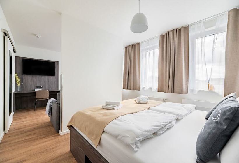 Limehome Bremerhaven Kantstraße
