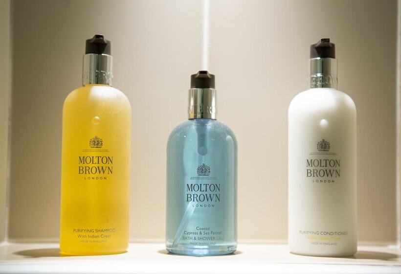 بنسيون Broad Bay House