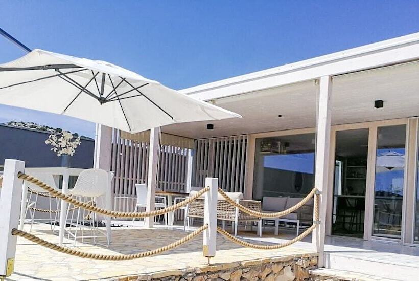 پانسیون Oi Concept Village Buqez & Vita