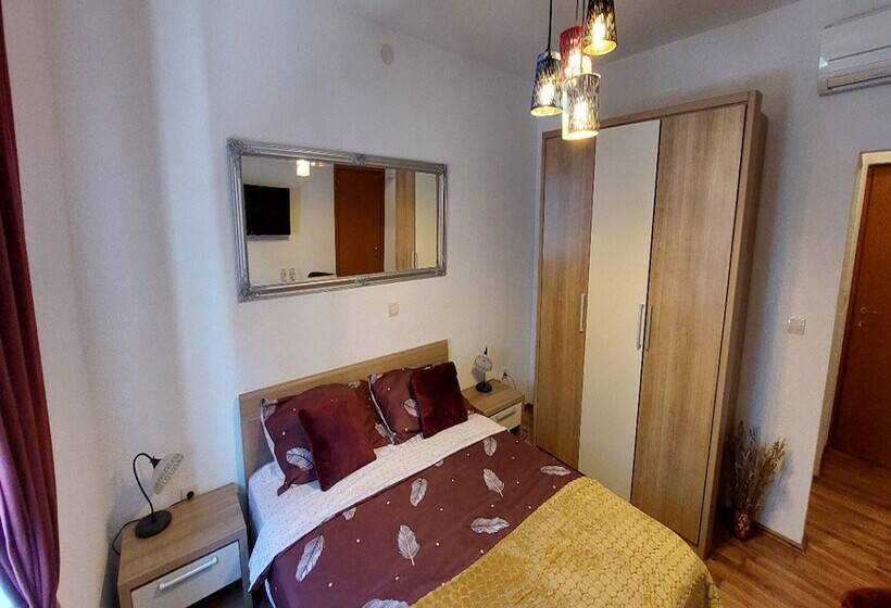 פנסיון Rooms Argo