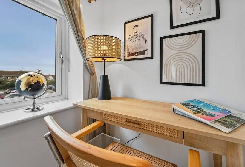 اقامتگاه Perfect Location, Dog Friendly Beautiful Home