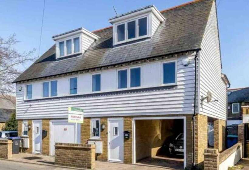 اقامتگاه Perfect Location, Dog Friendly Beautiful Home