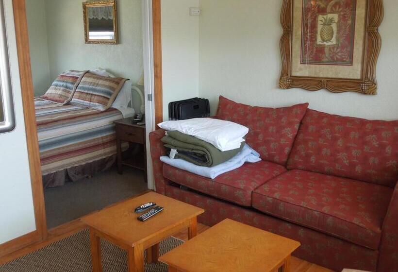 Sifting Sands Motel