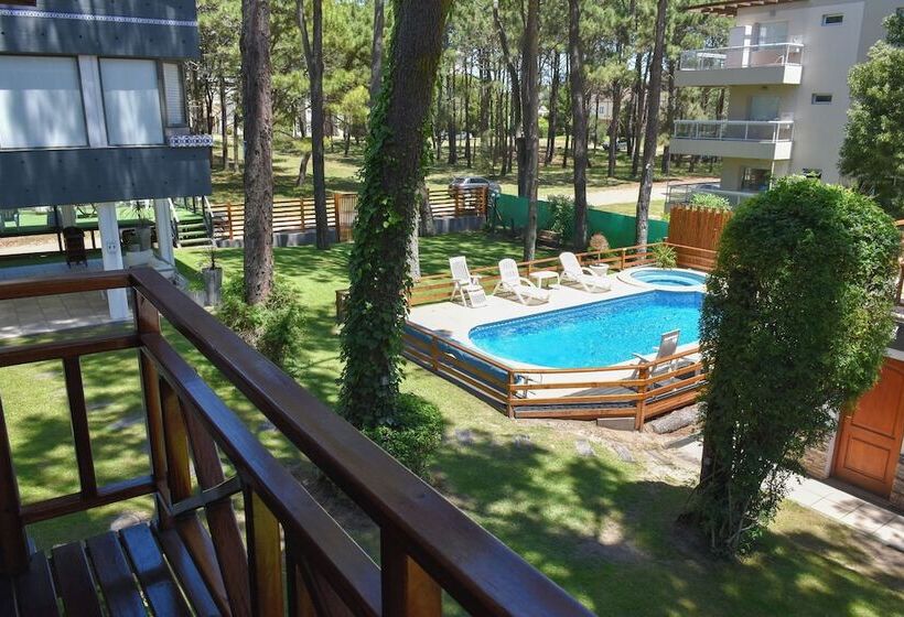 Suites Del Bosque