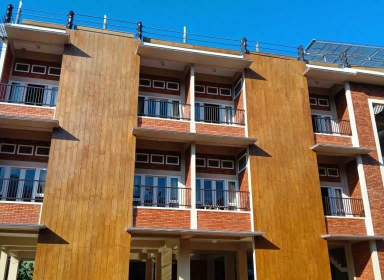 Urbanview Hotel Syariah Insani Cisarua Puncak