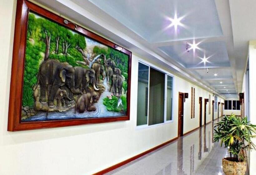 هتل Baan Ingna Resort