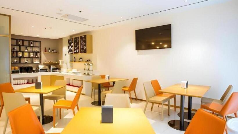 Отель City Comfort Inn Hezhou Municipal Square