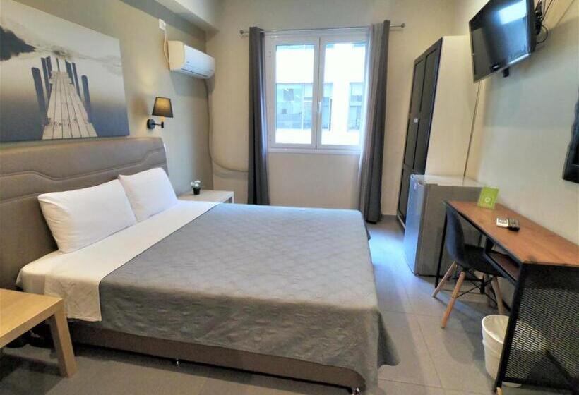 Achillion Hotel Piraeus