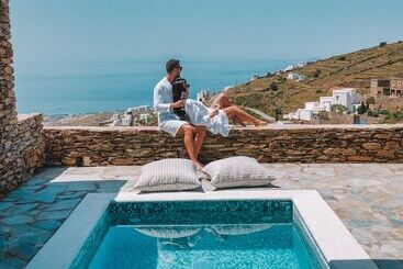 هتل Aeolis Tinos Suites