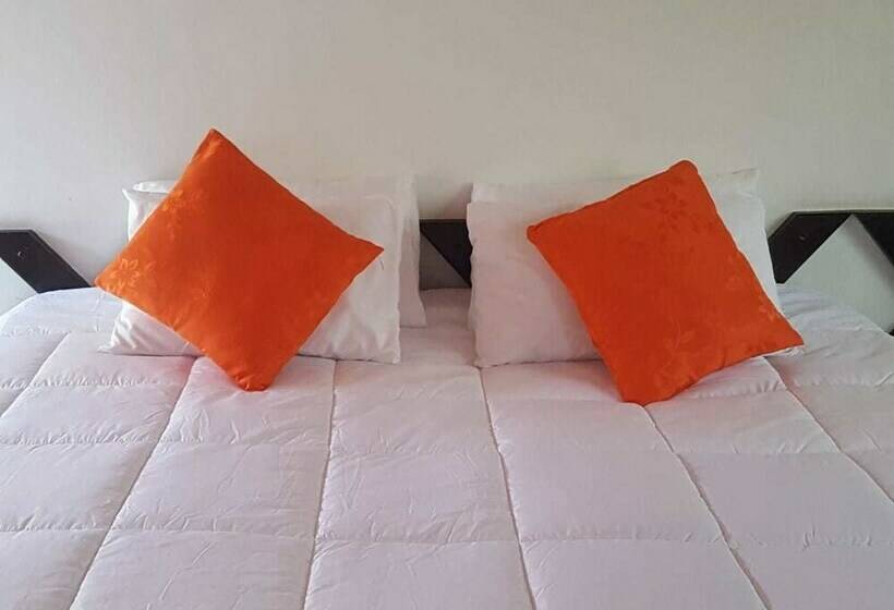 هتل Campestre La Herradura