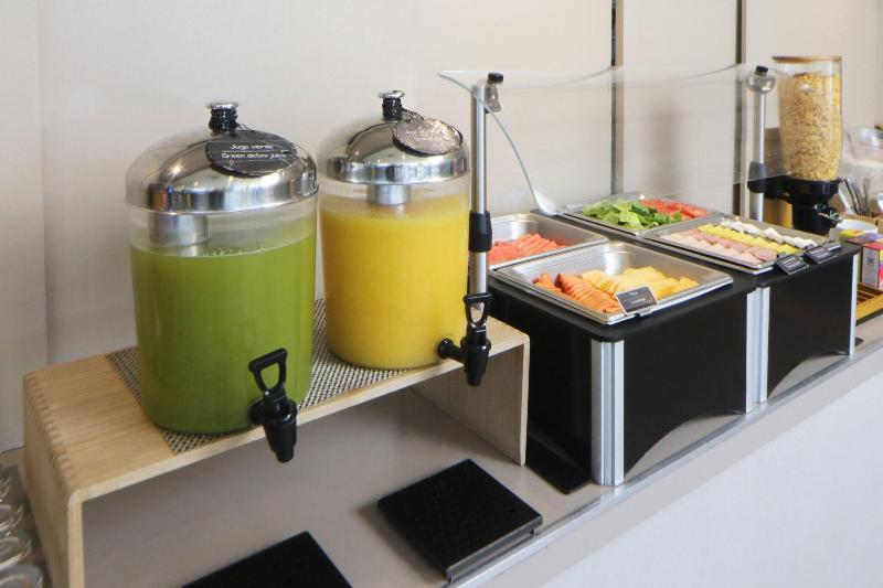 هتل City Express Suites By Marriott Tijuana Rio