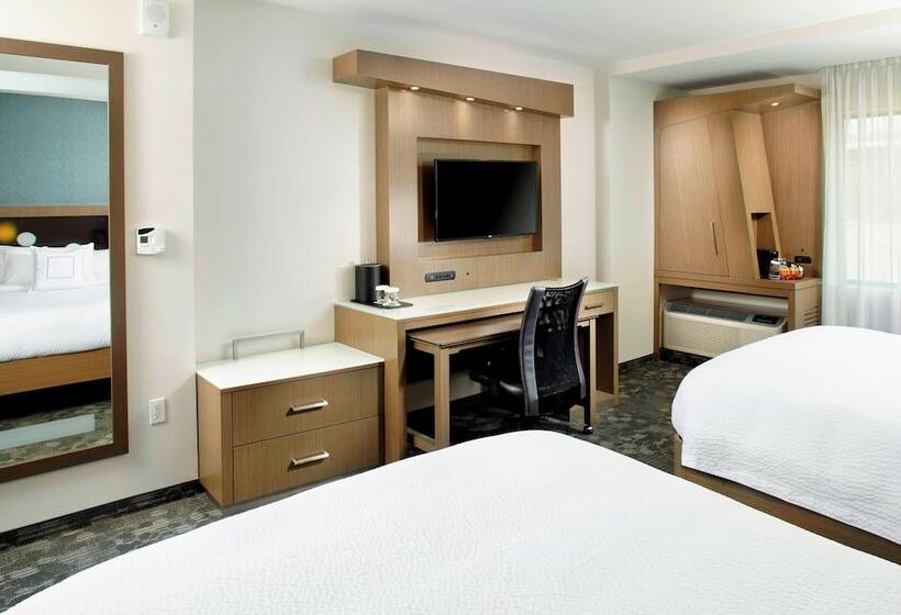 هتل Courtyard By Marriott Akron Downtown
