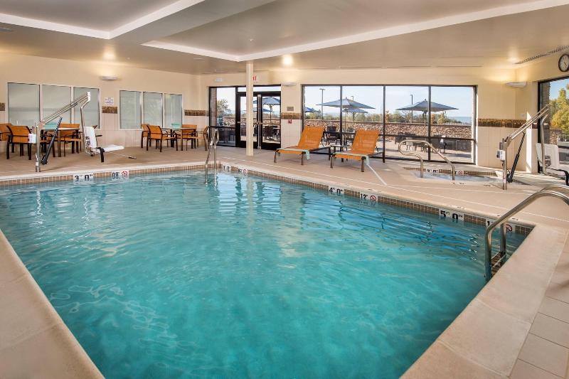 호텔 Courtyard By Marriott Shippensburg
