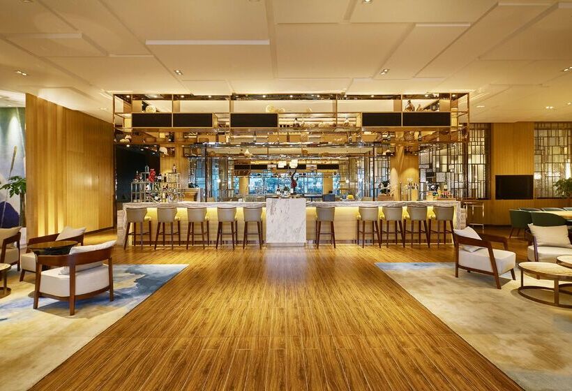 هتل Doubletree By Hilton Ningbo Beilun