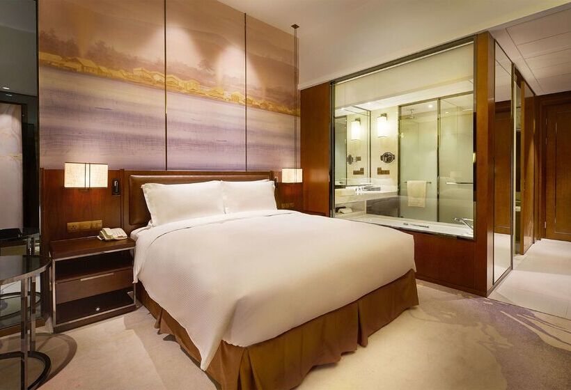 هتل Doubletree By Hilton Ningbo Beilun