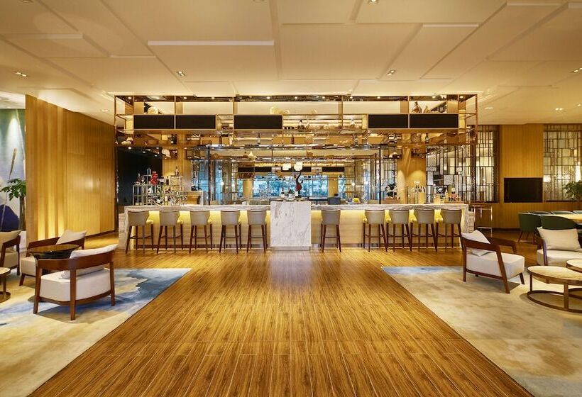 هتل Doubletree By Hilton Ningbo Beilun