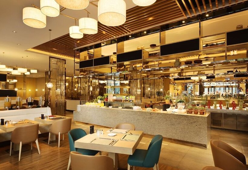 هتل Doubletree By Hilton Ningbo Beilun