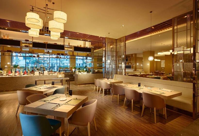 هتل Doubletree By Hilton Ningbo Beilun