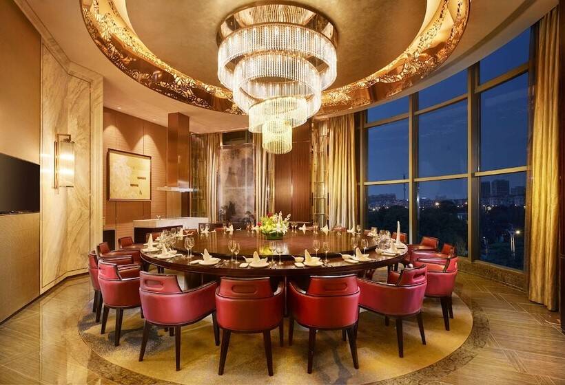 هتل Doubletree By Hilton Ningbo Beilun