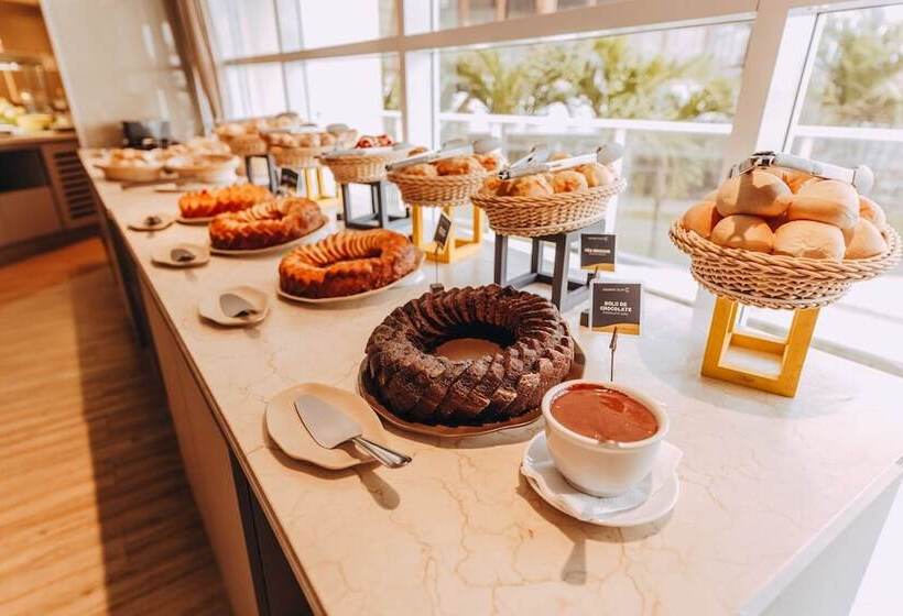 فندق Golden Tulip Natal Ponta Negra