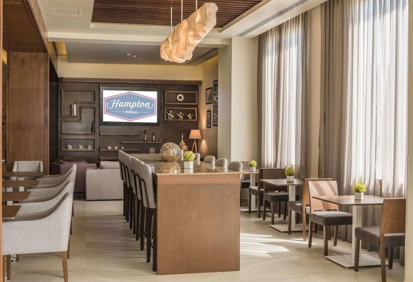 هتل Hampton Inn & Suites By Hilton Salamanca Bajio