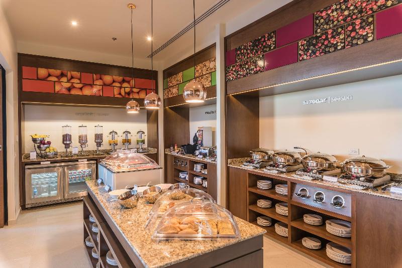 هتل Hampton Inn & Suites By Hilton Salamanca Bajio