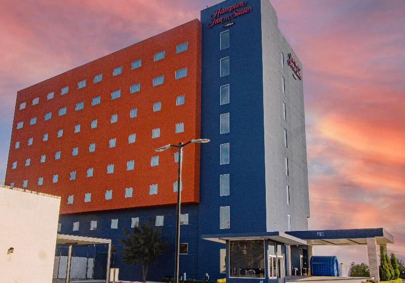 هتل Hampton Inn & Suites By Hilton Salamanca Bajio