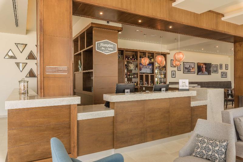 هتل Hampton Inn & Suites By Hilton Salamanca Bajio