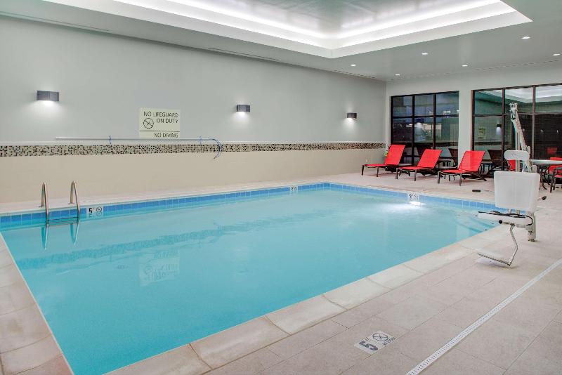 هتل Hampton Inn & Suites Columbus Scioto Downs