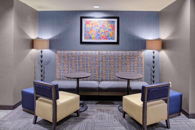 هتل Hampton Inn & Suites Columbus Scioto Downs