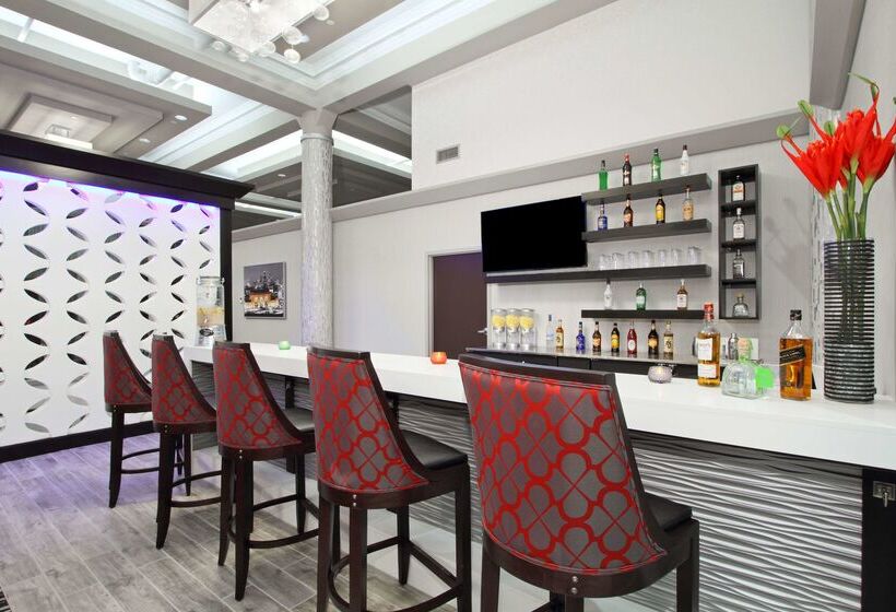 هتل Hampton Inn Kansas City/downtown Financial District