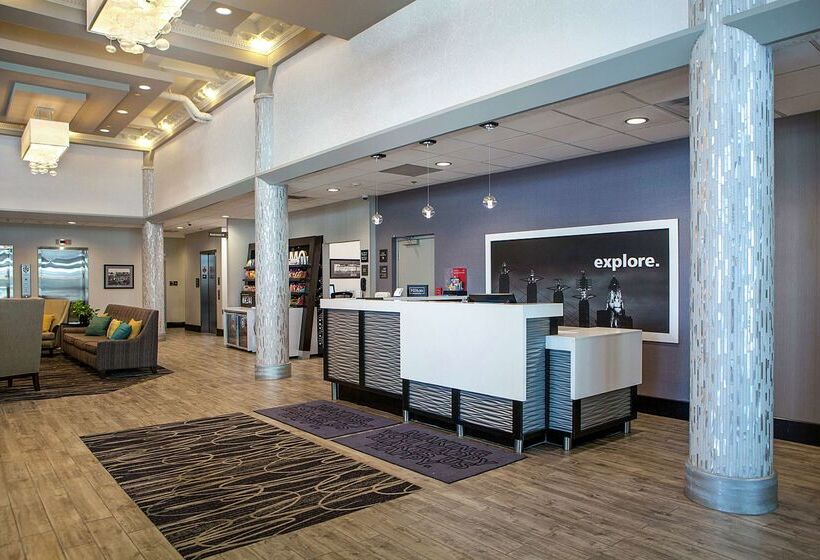 هتل Hampton Inn Kansas City/downtown Financial District