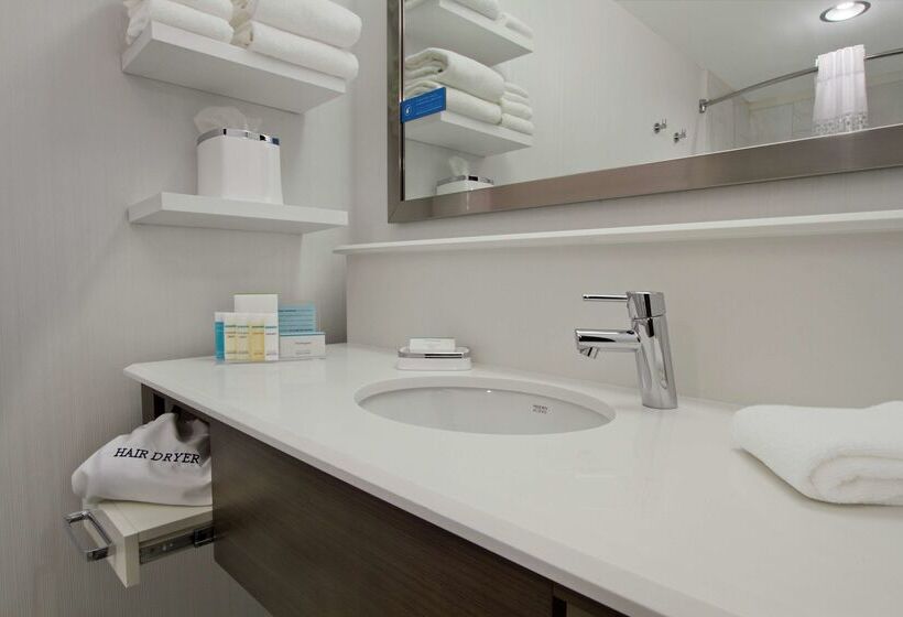 هتل Hampton Inn Kansas City/downtown Financial District