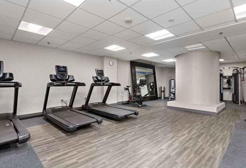 هتل Hampton Inn Kansas City/downtown Financial District